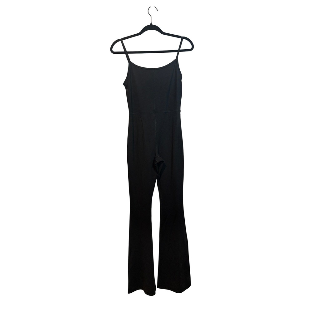 Qinsen Black Flare Leg Athletic Jumpsuit‎ Medium Spaghetti Strap Yoga Bodysuit